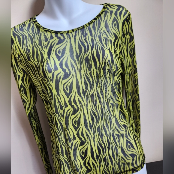 Wild fable top ladies long sleep green zebra mesh size L - Picture 2 of 6